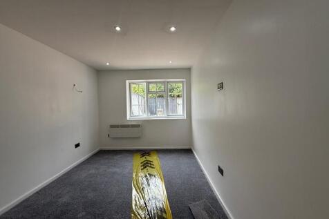 62 Hounslow Road ...