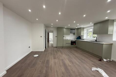 62 Hounslow ROad ...