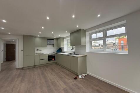 62 Hounslow ROad ...