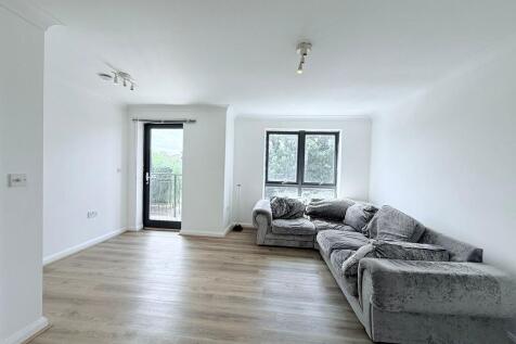 Flat 9 Bell House...
