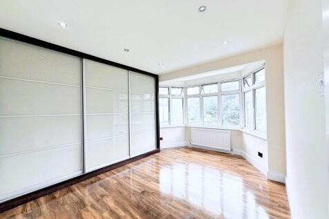 Wells Drive, NW9 ...