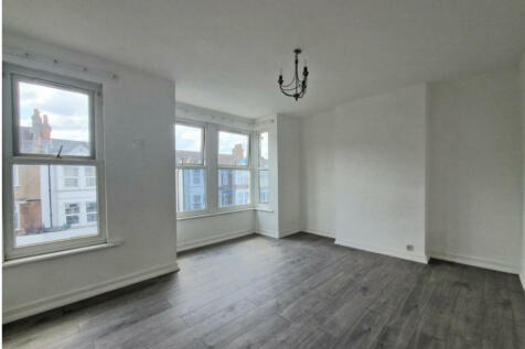 Screenshot 2025-0...