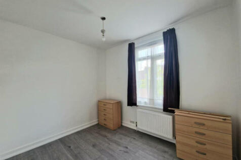 Screenshot 2025-0...