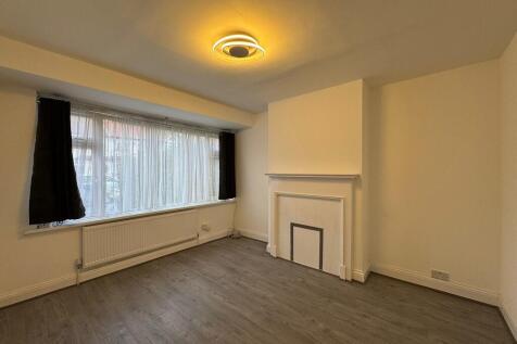 26 Launceston Gar...