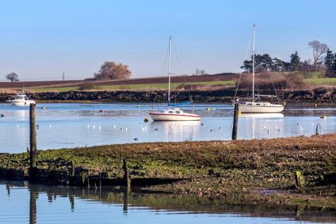 Sittingbourne location image of boats on the water