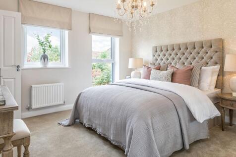 En suite main bedroom in the Radleigh 4 bedroom home