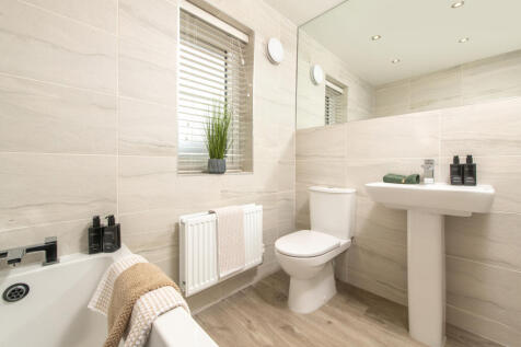 Inside view of Radleigh main bathroom