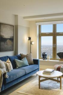 The Wiltern Retou...