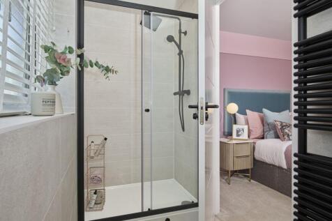 7 Crest Nicholson at Branston Locks The Chesham Internals En Suite