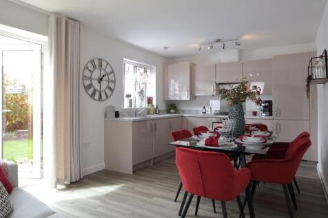 3 Crest Nicholson at Branston Locks The Seaton Internals Kitchen 2