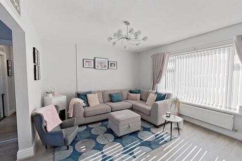143-Llanrumney-Avenue-04112025_174718.jpg