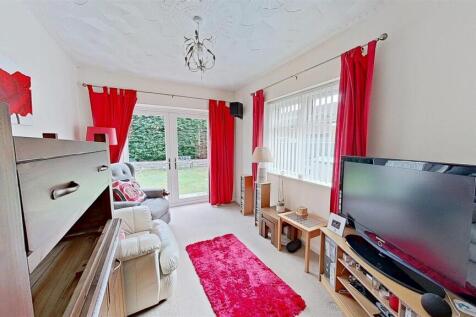 22-Worle-Avenue-07012025_195122.jpg