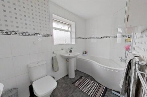 22-Worle-Avenue-07012025_195515.jpg