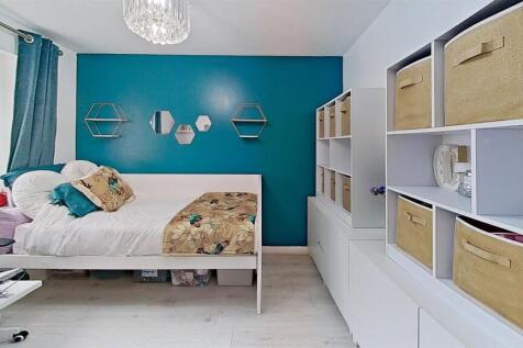 13-A-Clos-y-Carlwm-Bedroom 2.jpg