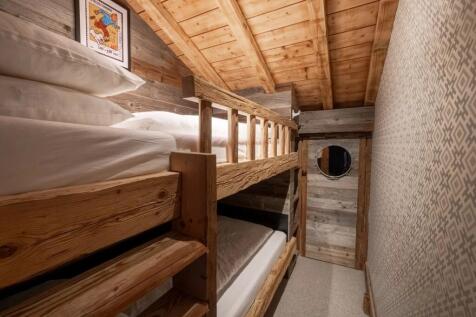 Bunk room
