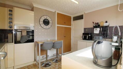 Kitchen / Breakfast Roomg