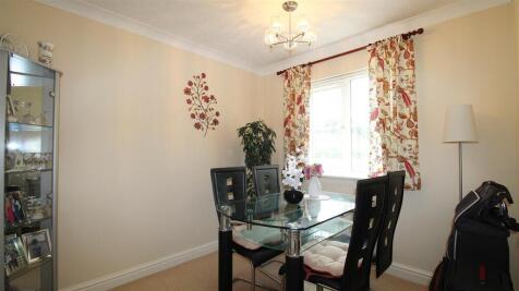 Bedroom 3 / Dining Room