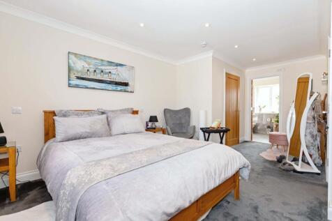 Pier Road_11