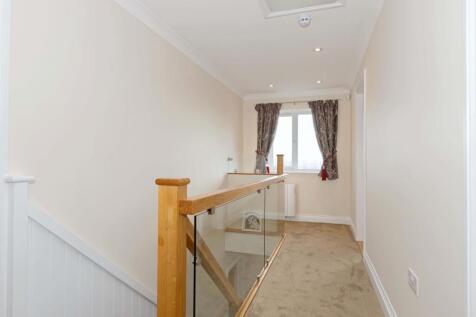 Pier Road_8