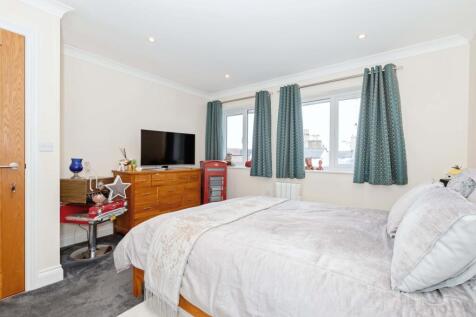 Pier Road_12