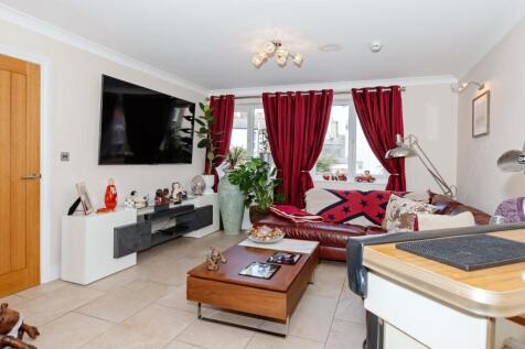 Pier Road_24