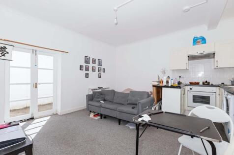 Byron St_3__5