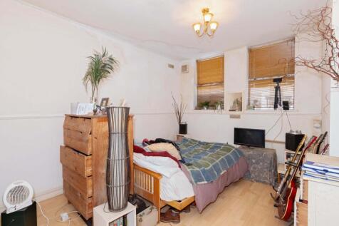 Byron St_1__2