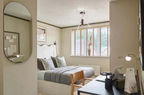 Bovis Kidderminster Crescent Cypress85511_Development_Hero_1280x853