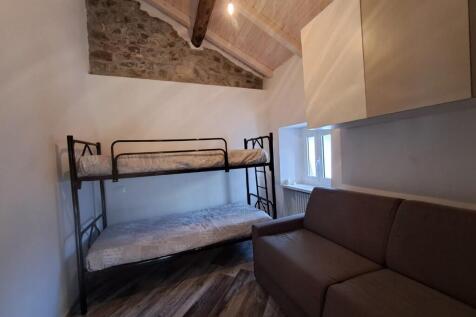 Bedroom 1 floor