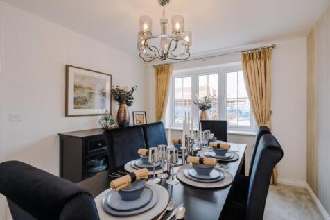 The Alston - Dining