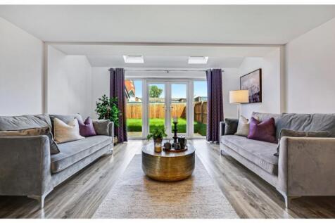 Family Dining - Bran