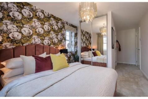 Bedroom 1 - Fairford