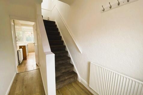 IMG-20251021-WA00...