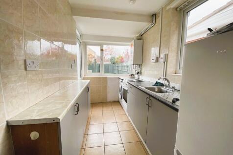 IMG-20251021-WA00...