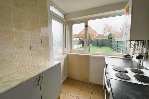 IMG-20251021-WA00...