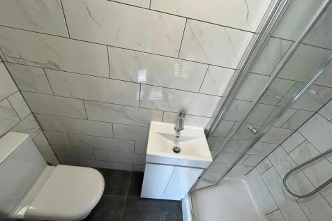 IMG-20250909-WA00...