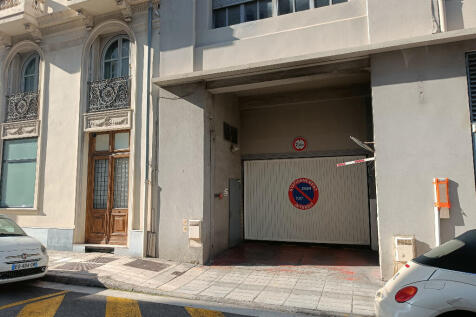 entrance garage 50 m