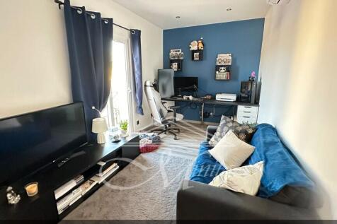 Bedroom/Office