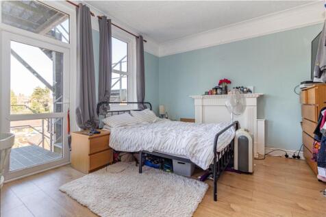 Bedroom-1-1 48.jpg