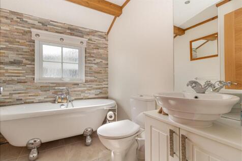 Bathroom-1.jpg