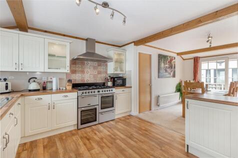 Kitchen-4.jpg