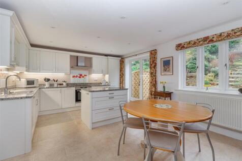 Kitchen-2.jpg