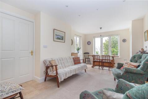 Sitting-room-3.jpg