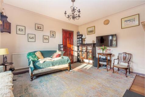 Living-room-2.jpg