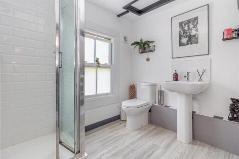 Bathroom-1.jpg