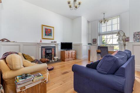 Living-room-2.jpg