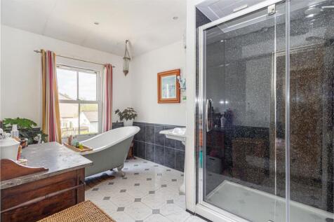 Bathroom-2.jpg