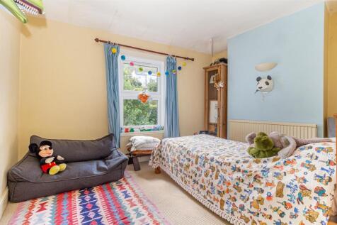 Bedroom-3-1.jpg