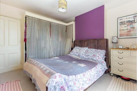 Bedroom-2-2.jpg