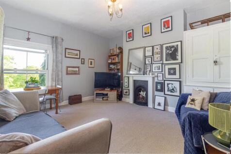 Living-room1-.jpg